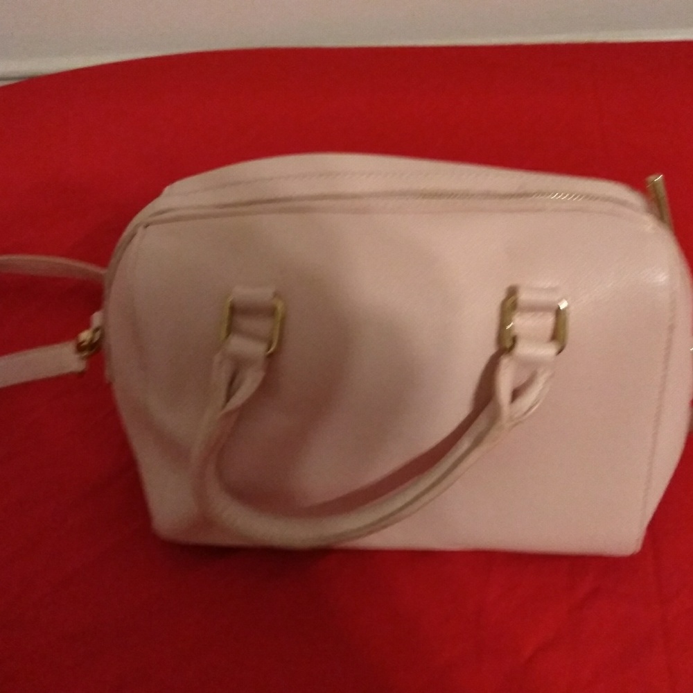 Purses - Picture 5 of 8